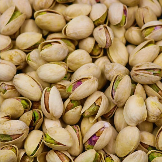 Kirkland Signature Roasted & Unsalted Pistachios, 1.36 Kg Bag – Large Bulk Bag of Premium Nuts for Snacking, Cooking and Baking