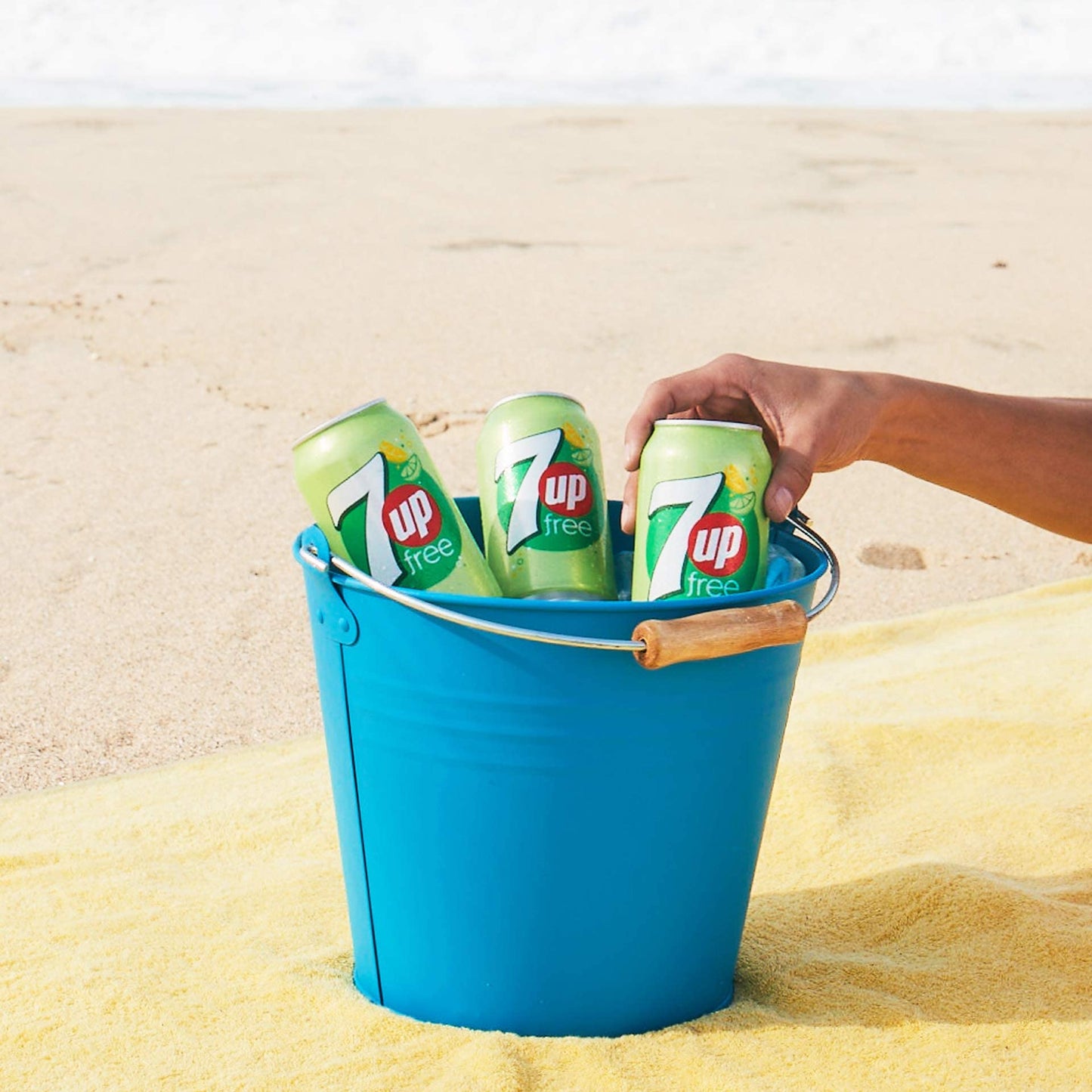 7UP Free, 330 ml (Pack of 24)